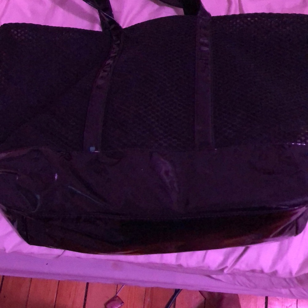 Victoria Secret Weekender! - Picture 2 of 2